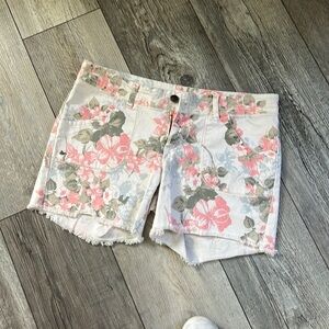 Dream Out Loud Salena Gomez flower shorts size small